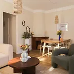 Appartement Unique! Au Centre Historique With 2 Bedrooms And Terrace